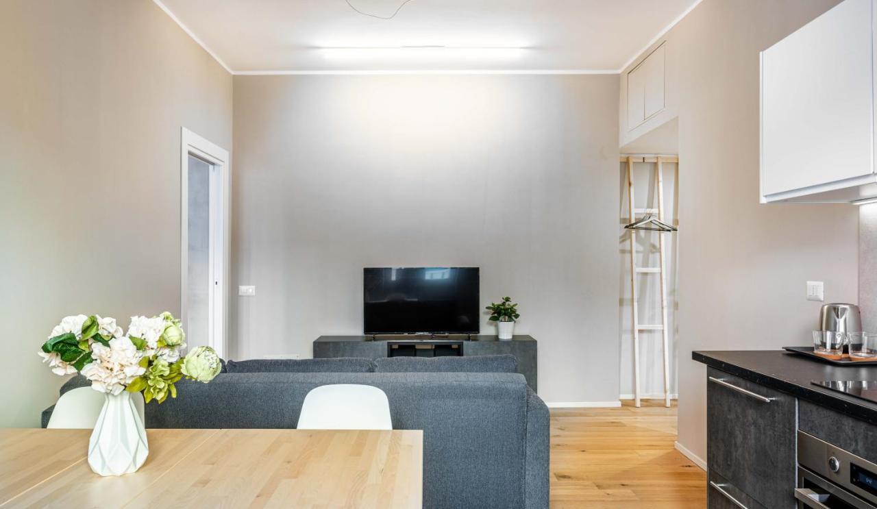 Ferienwohnung Joivy Charming Flat With Desk Mailand Exterior foto