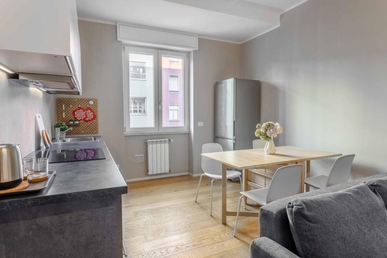 Ferienwohnung Joivy Charming Flat With Desk Mailand Exterior foto
