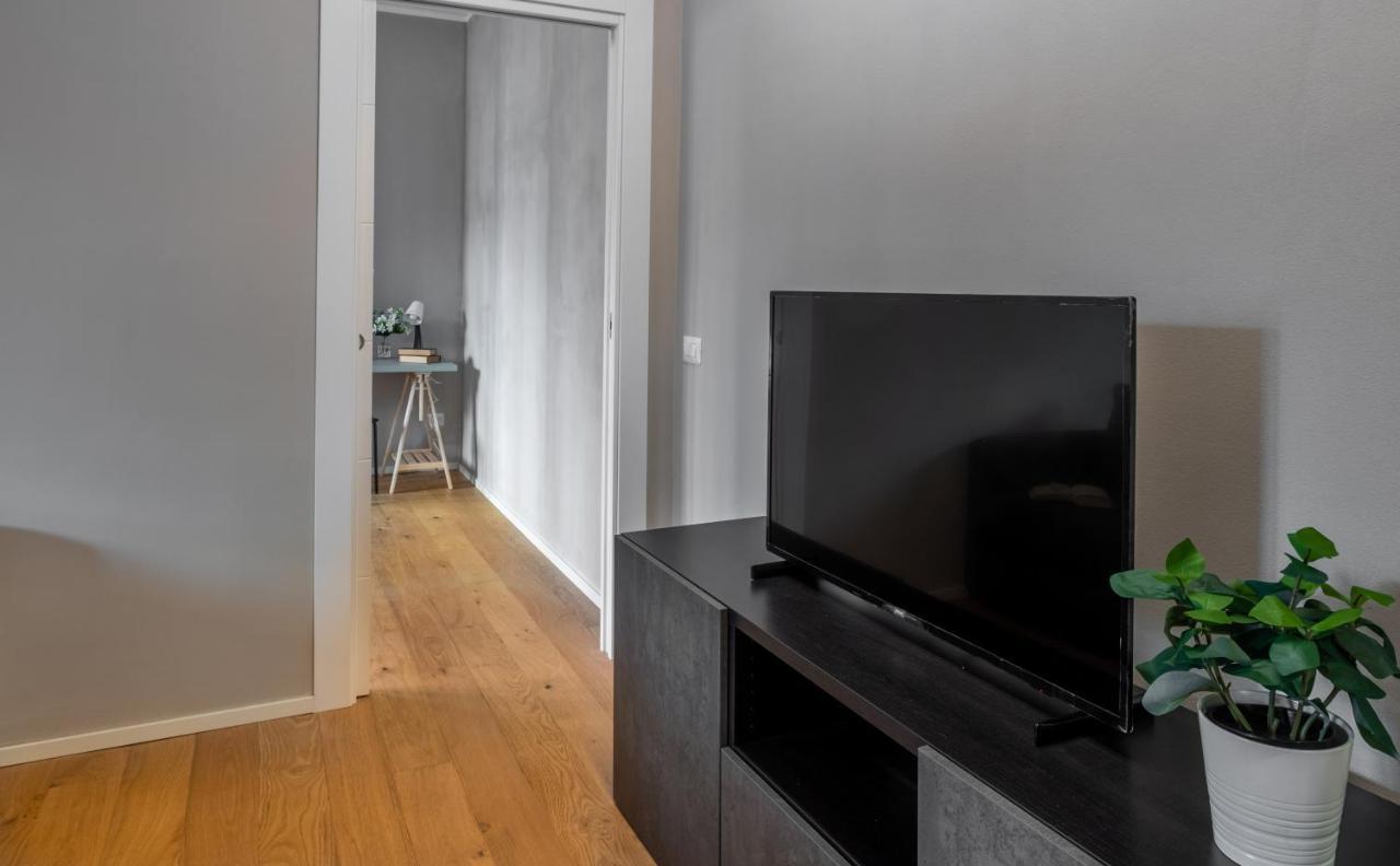 Ferienwohnung Joivy Charming Flat With Desk Mailand Exterior foto